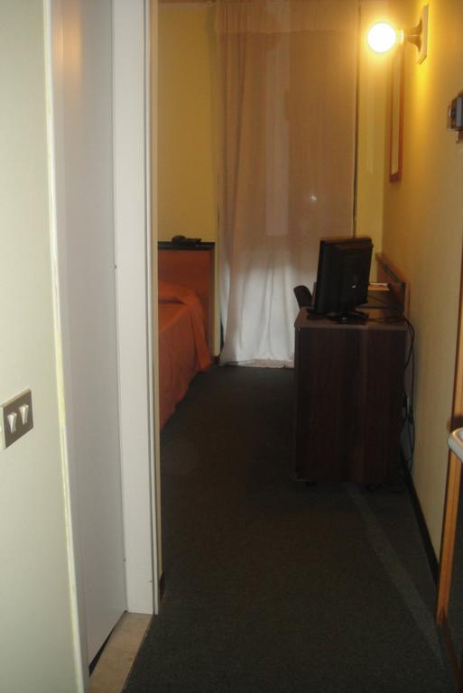 Hotel Scala Nord Milan Room photo