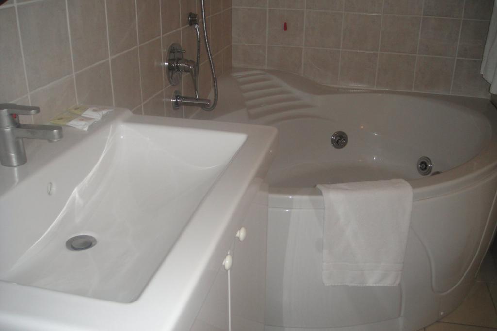 Hotel Scala Nord Milan Room photo